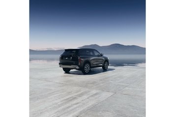 J7 Lifestyle Черный 2025